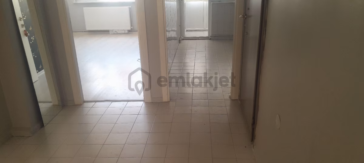 Çift Balkonlu Kombili Masrafsız Kiralık Daire - 3