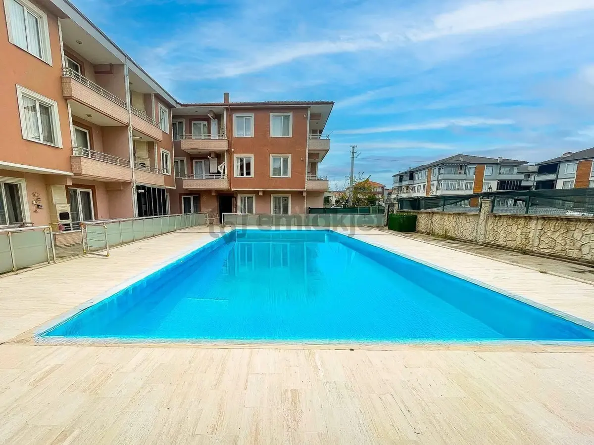 Havuzlu Eşyalı Arakat 2+1 Devamlı Kiralık Daire - 3