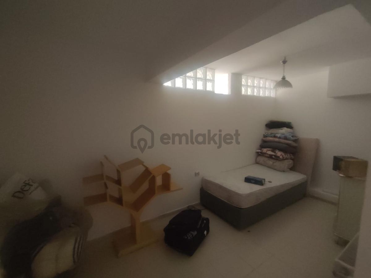 Korutürk Mahallesi'nde Yatırım Fırsatı!!!5 Katlı Genç Bina 2 Daire Fiyatına - 23