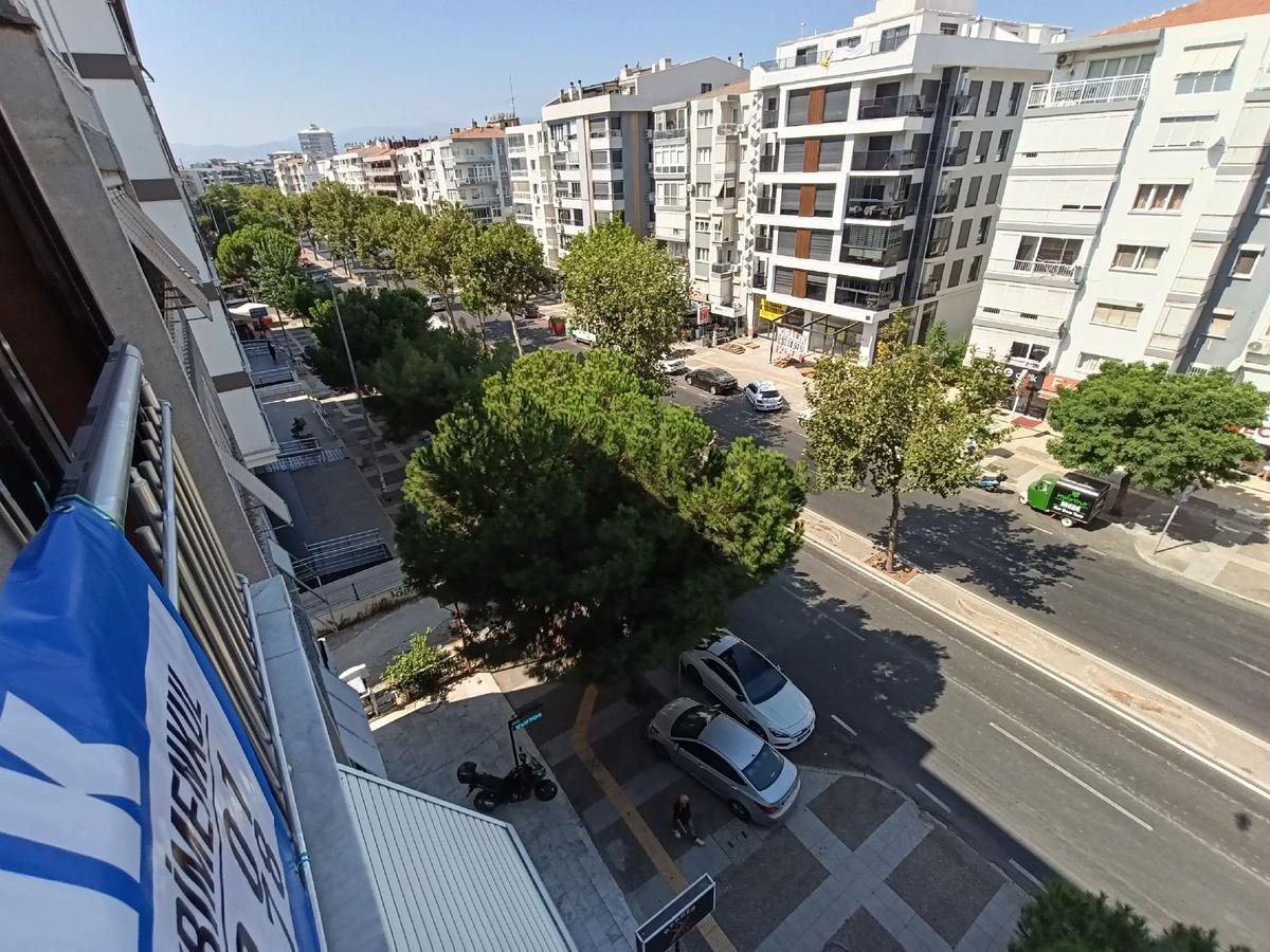 Girne Bulvarı Üzeri 3+1 Asansörlü Satılık Daire - 25