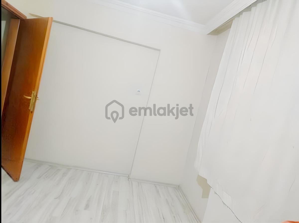 Gölyüzü Mah. Satılık 2+1 Daire - 15