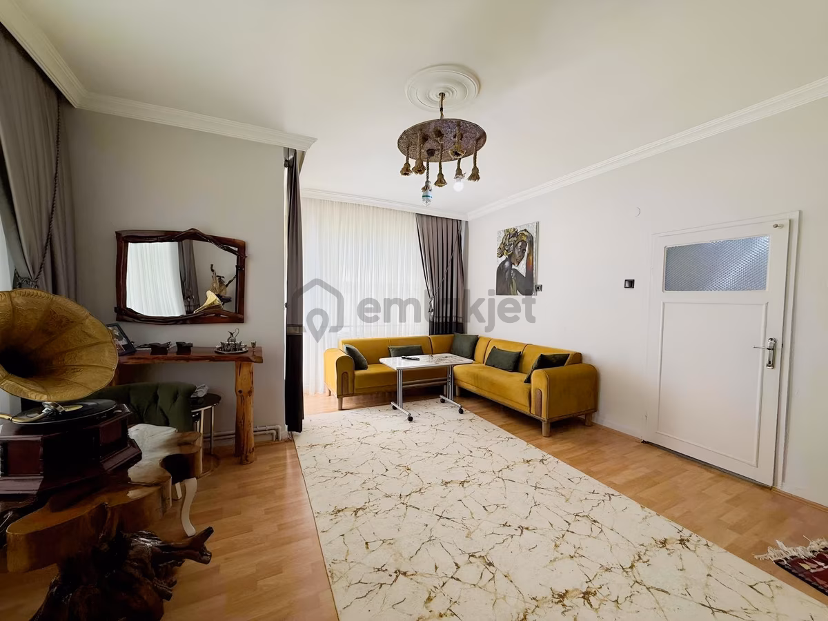 Fevziçakmak Mah. 2+1 Yapılı Ara Kat Daire - 7