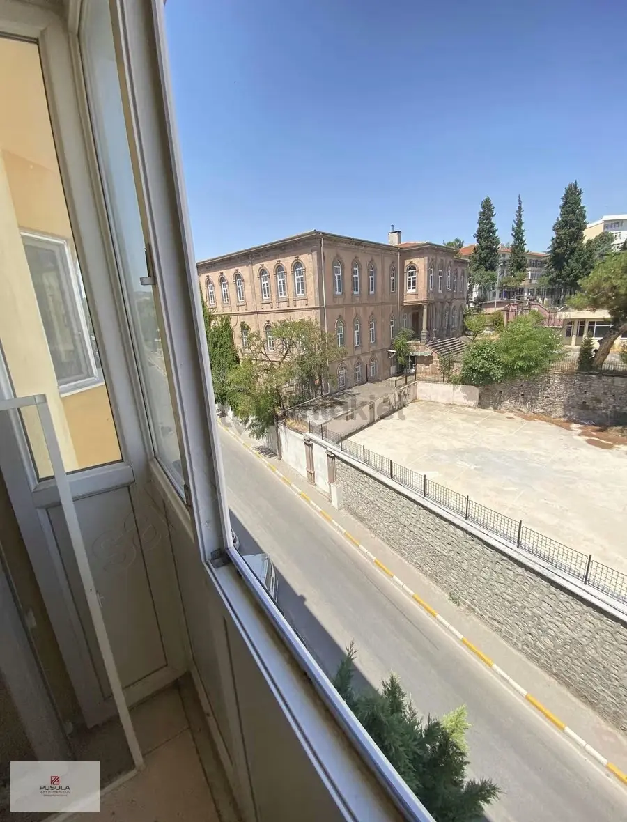 Hacı İlbey Mah. 3+1 Satılık Daire - 8