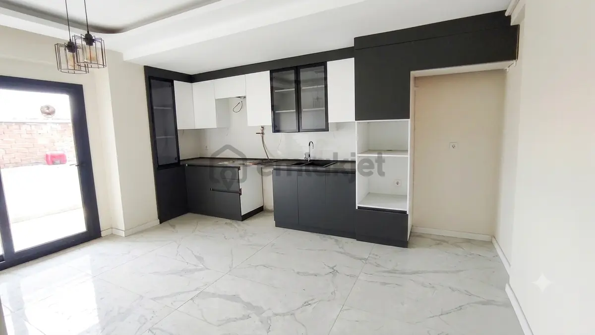 Mimar Sinan Caddesinde Lüks 3+1 Sıfır Ebeveyn Banyolu Daire
