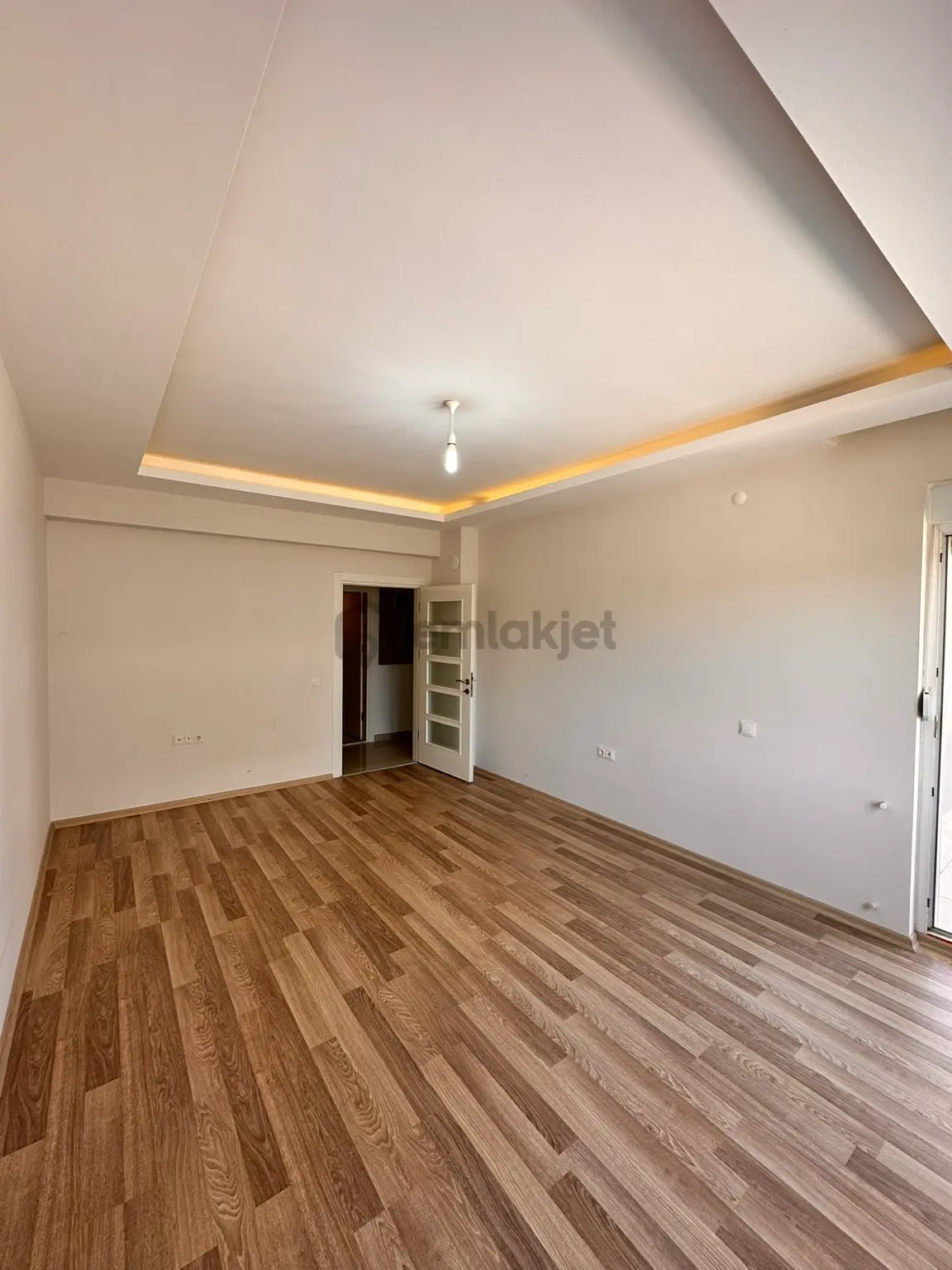 Korkuteli Uzunoluk Mahallesinde Muhteşem Daire - 2