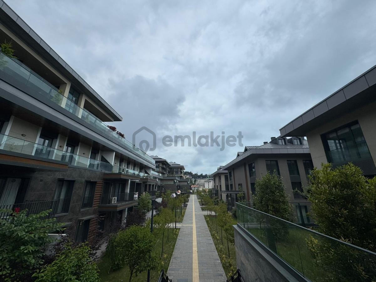 Trabzon Çömlekçi Toki'de 4+1 Bahçe Balkonlu Kiralık Rezidans - 28