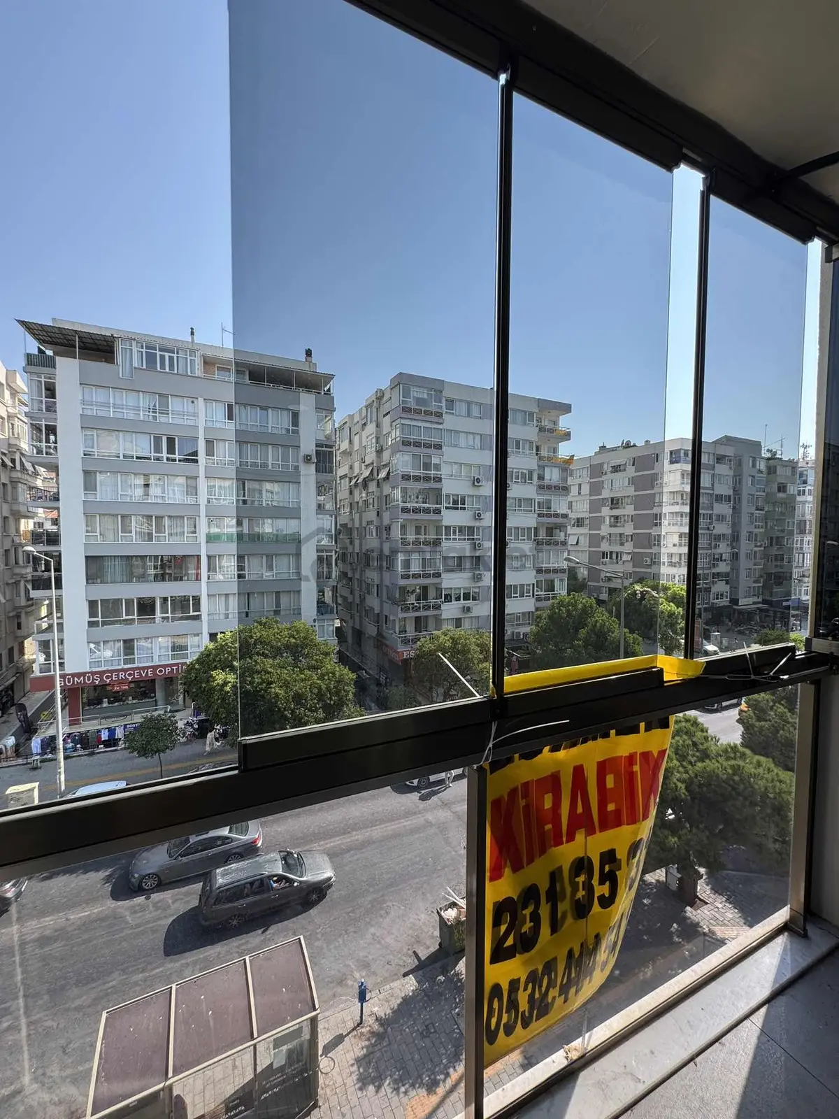 Bürmen'den Cadde Üstü Bakımlı Asansörlü Köşe Daire - 35