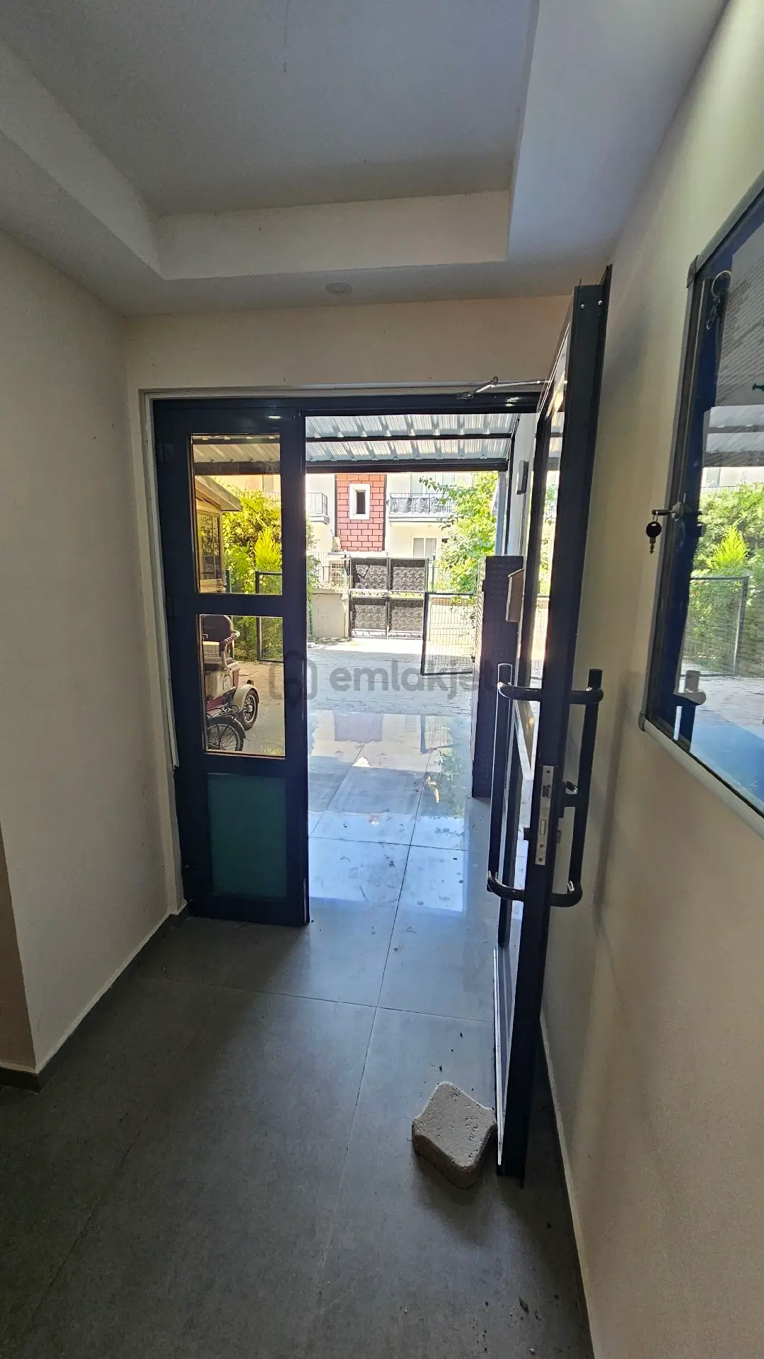 Kuşadası Davutlarda Ara Kat 2+1 Daire - 14