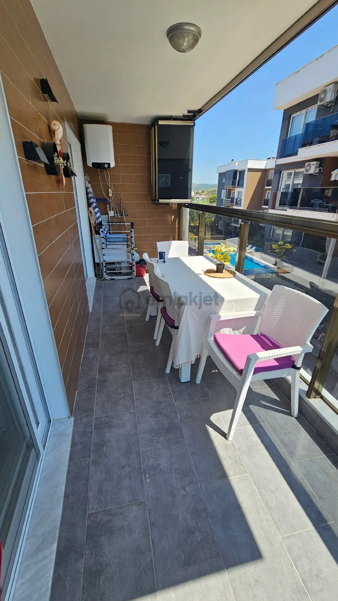 Kuşadası Davutlarda Ara Kat 2+1 Daire - 11