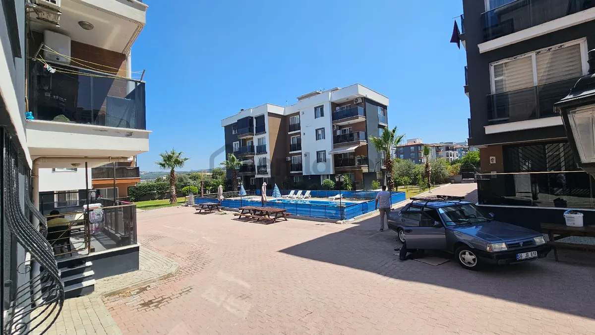 Kuşadası Davutlarda Ara Kat 2+1 Daire - 15