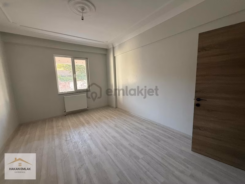 Hakan Emlak'tan Çiftlik Cd Civari 3+1 Satılık Daire! - 17