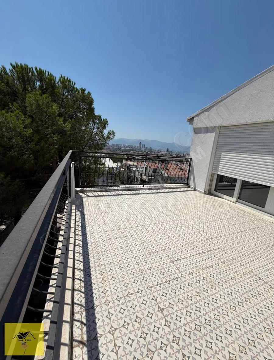 Çiğli Deniz Manzaralı, Bahçeli, Kiralık Triplex Villa - 6