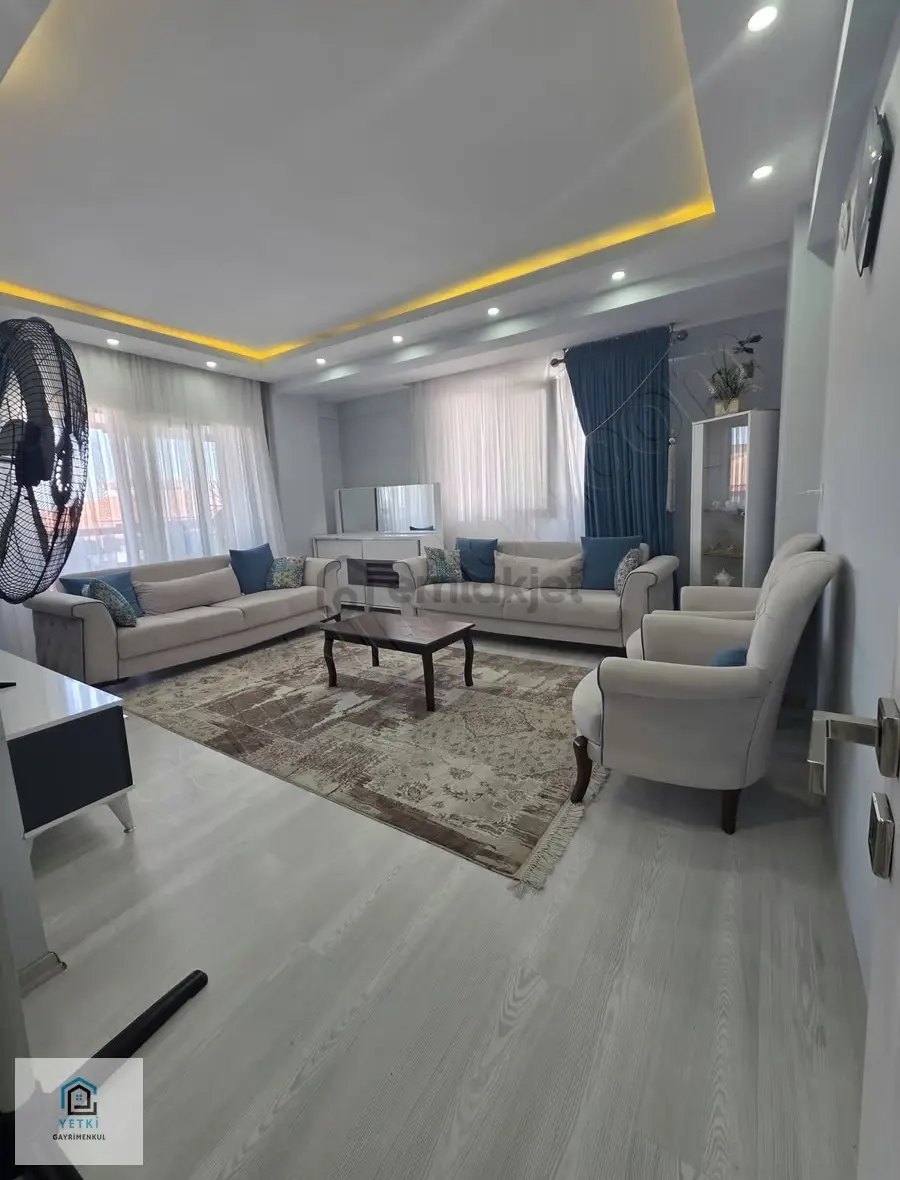Zümrüt Mahallesinde Muhteşem Manzaralı Daire - 32