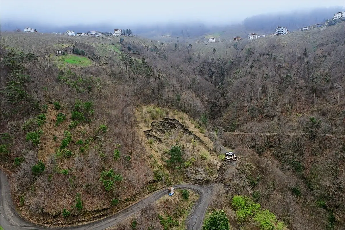 Akçaabat Kavaklı'da Satılık 5200 M2 Satılık Arsa - 9