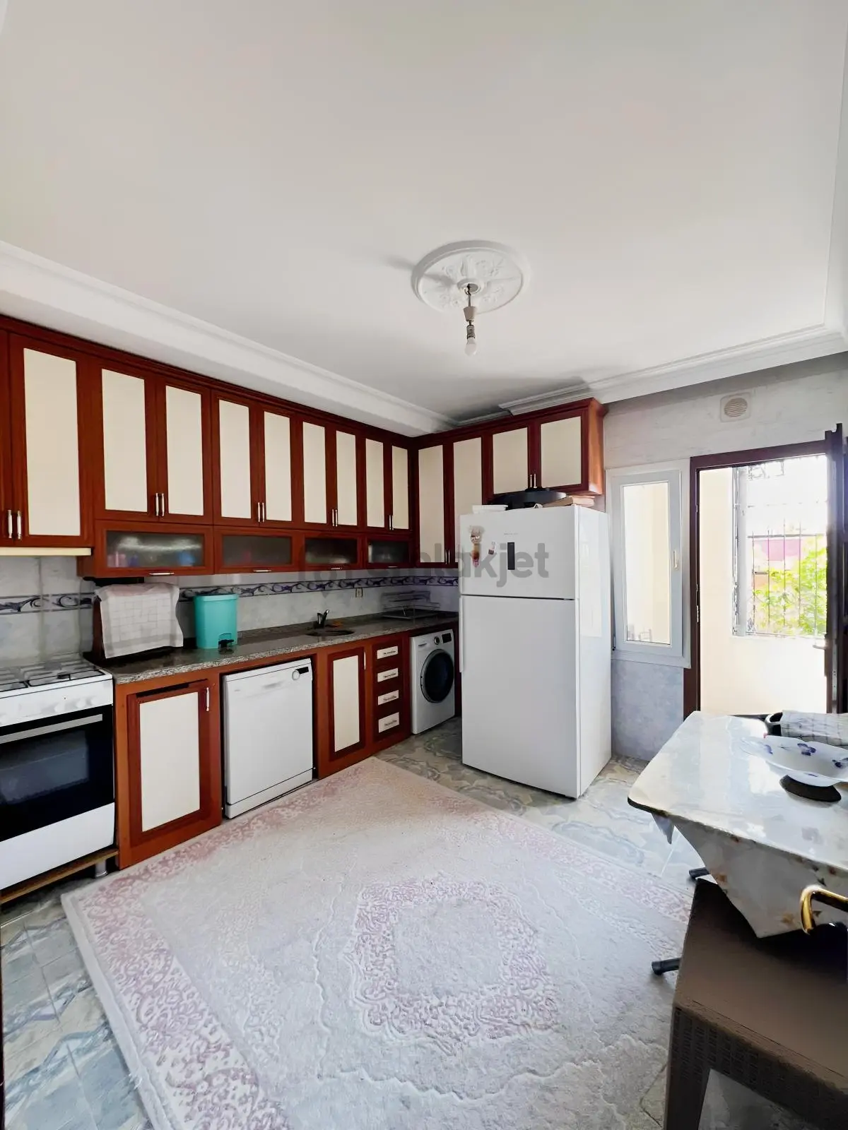 Özçelik'den Cadde Üzerinde Komple Satılık 4 Dükkan Ve 2 Daire - 36
