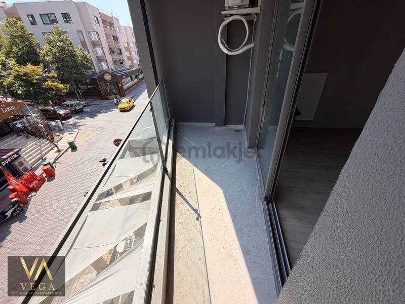 Uncubozköy'de Satılık 3+1 Site İçerisinde Arakat Daire - 6
