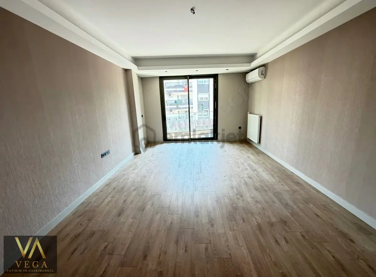 Uncubozköy'de Satılık 3+1 Site İçerisinde Arakat Daire - 9