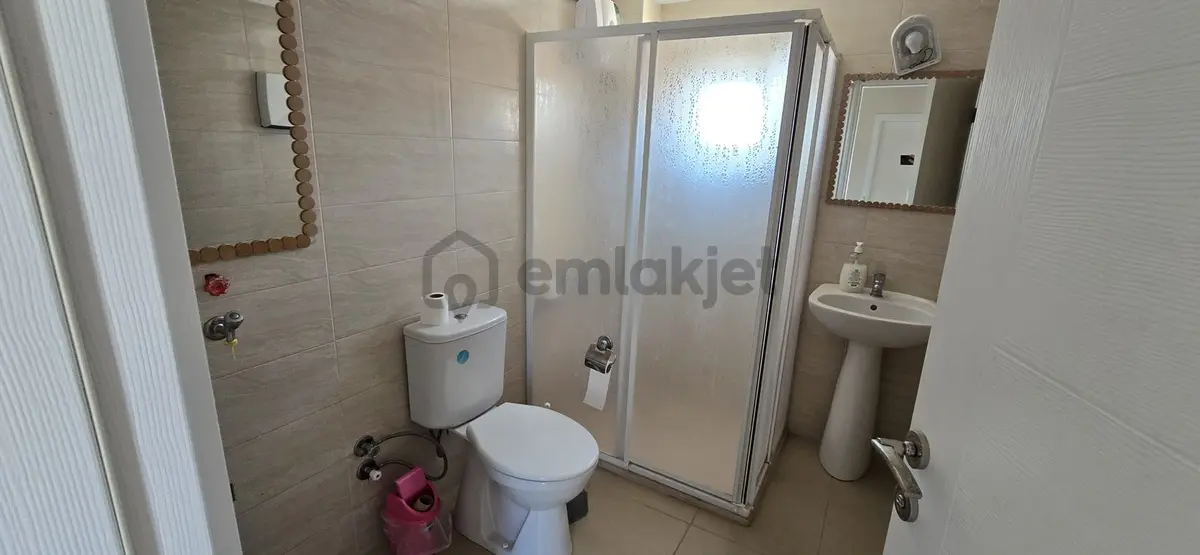 Kuşadası'nda Kiralık Ofis Büro - 10