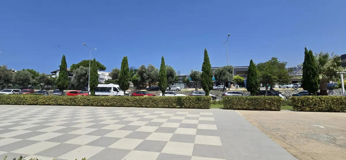 Kuşadası'nda Kiralık Ofis Büro - 5