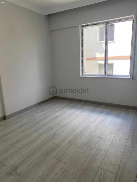 Bahçelievler Mahallesinde 1+1 Daire - 4