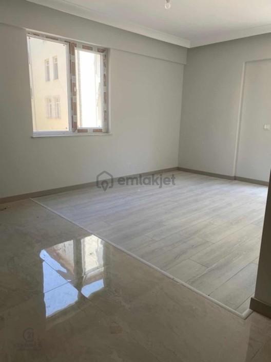 Bahçelievler Mahallesinde 1+1 Daire - 21