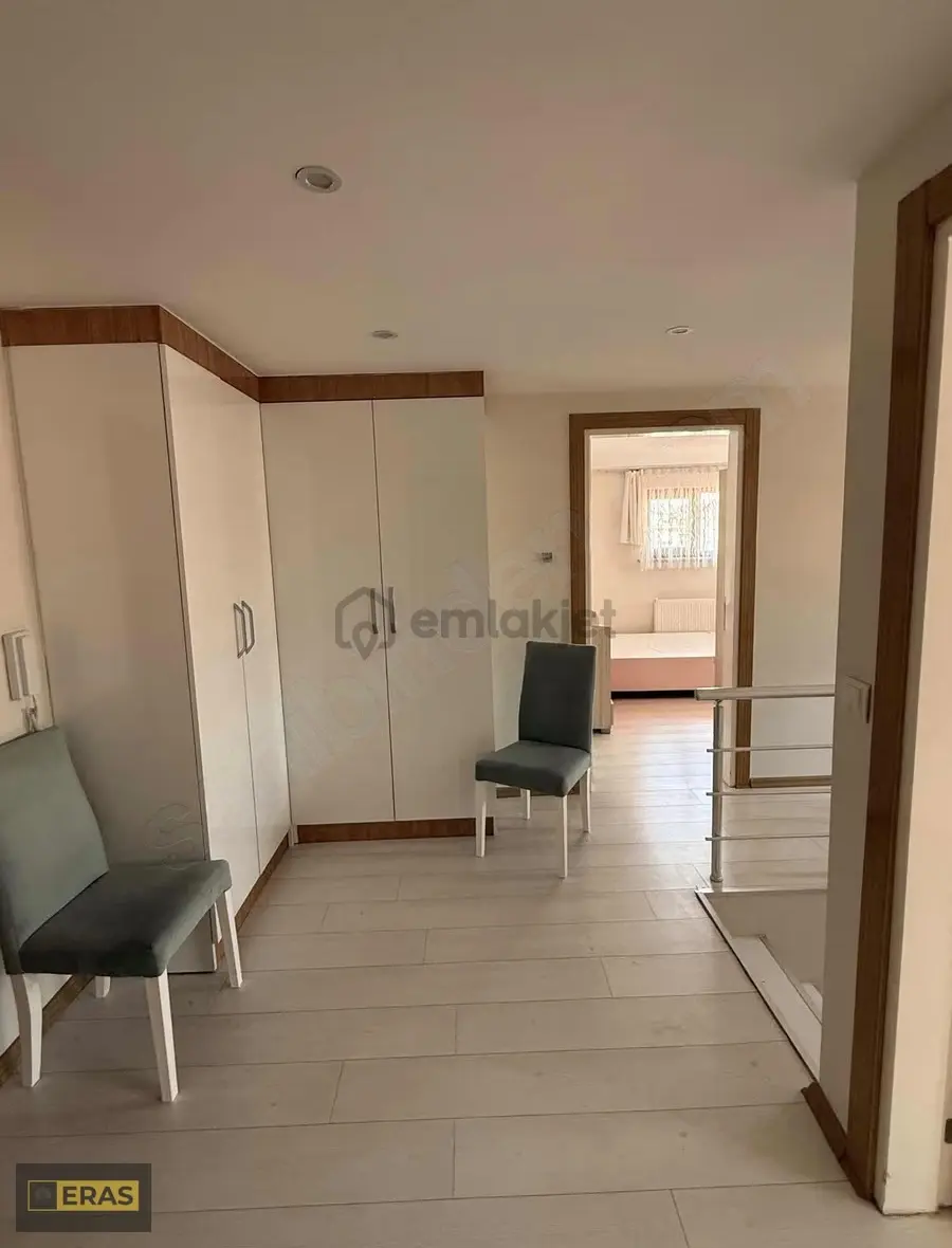 İstiklal Mahallesinde Satılık 3+1 Dubleks Daire - 11