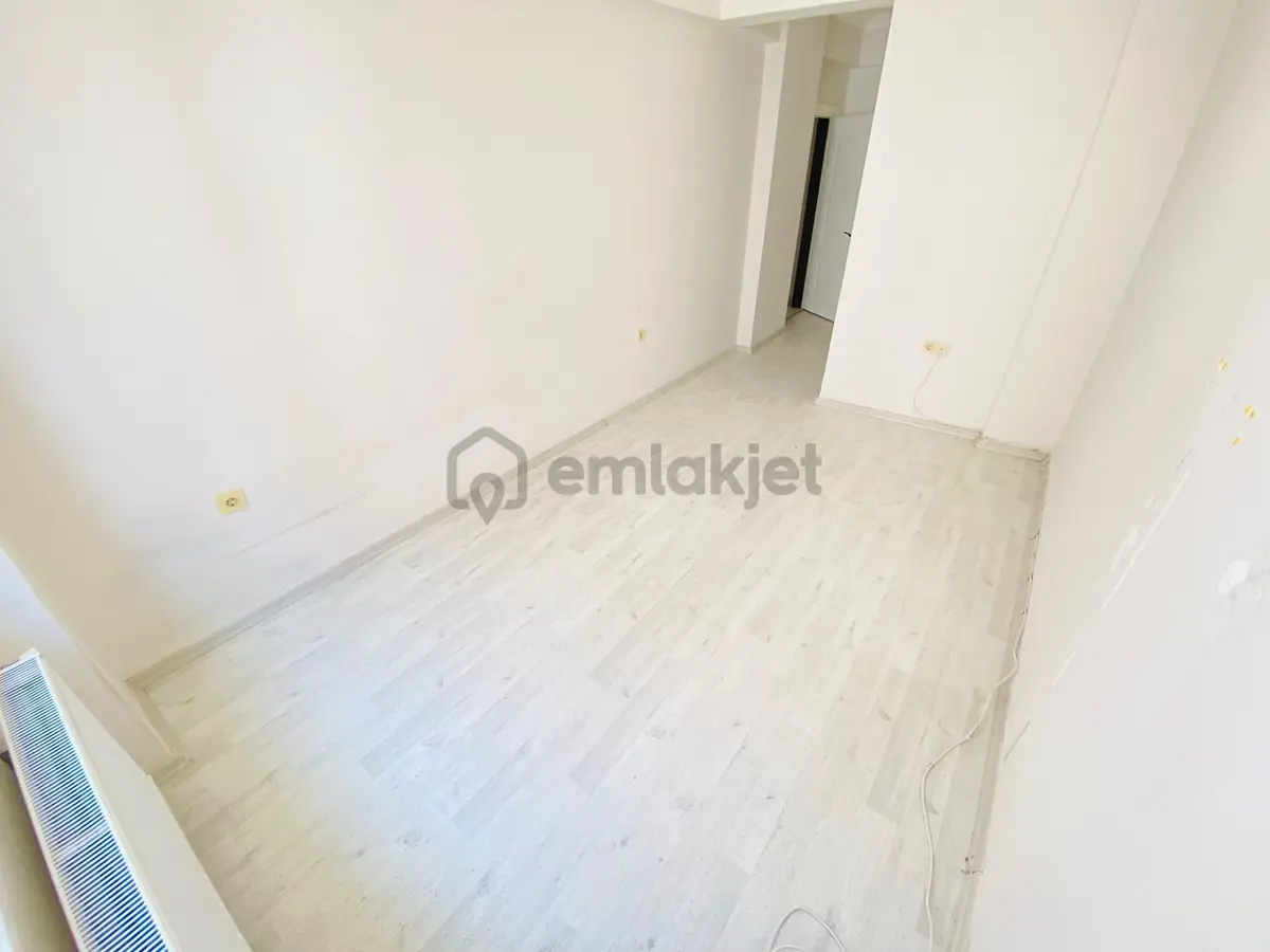 Gömeç Yaya Mahallesinde Ebeveyn Banyolu 2+1 Daire - 23
