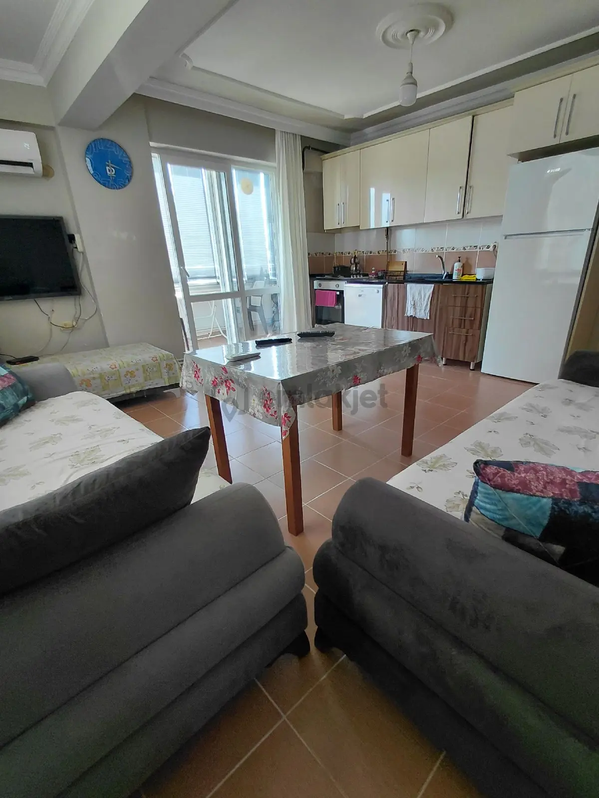 Karasu Havuzlu 2+1 Eşyalı Daire - 9