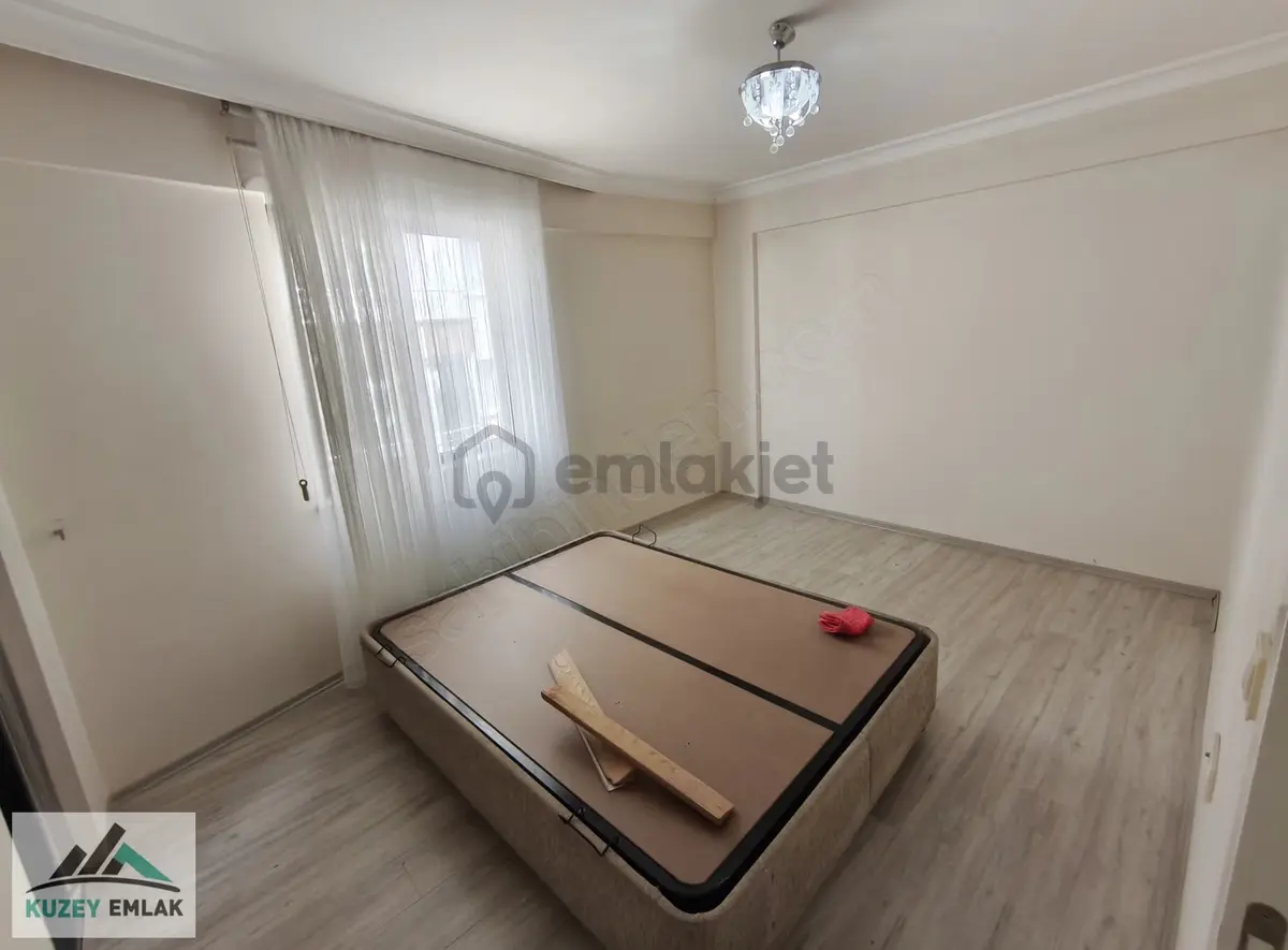 Güneşevlerin Merkezinde Geniş Süper Lüks 4+1 Daire - 27