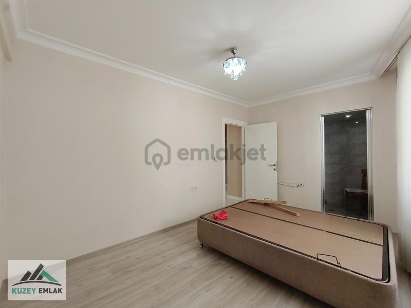 Güneşevlerin Merkezinde Geniş Süper Lüks 4+1 Daire - 27