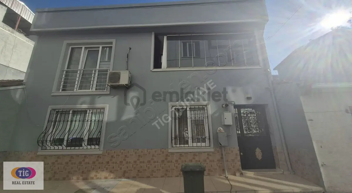 Şükraniye Satılık 2 Katlı Kat Mülkiyetli Müstakil Ev