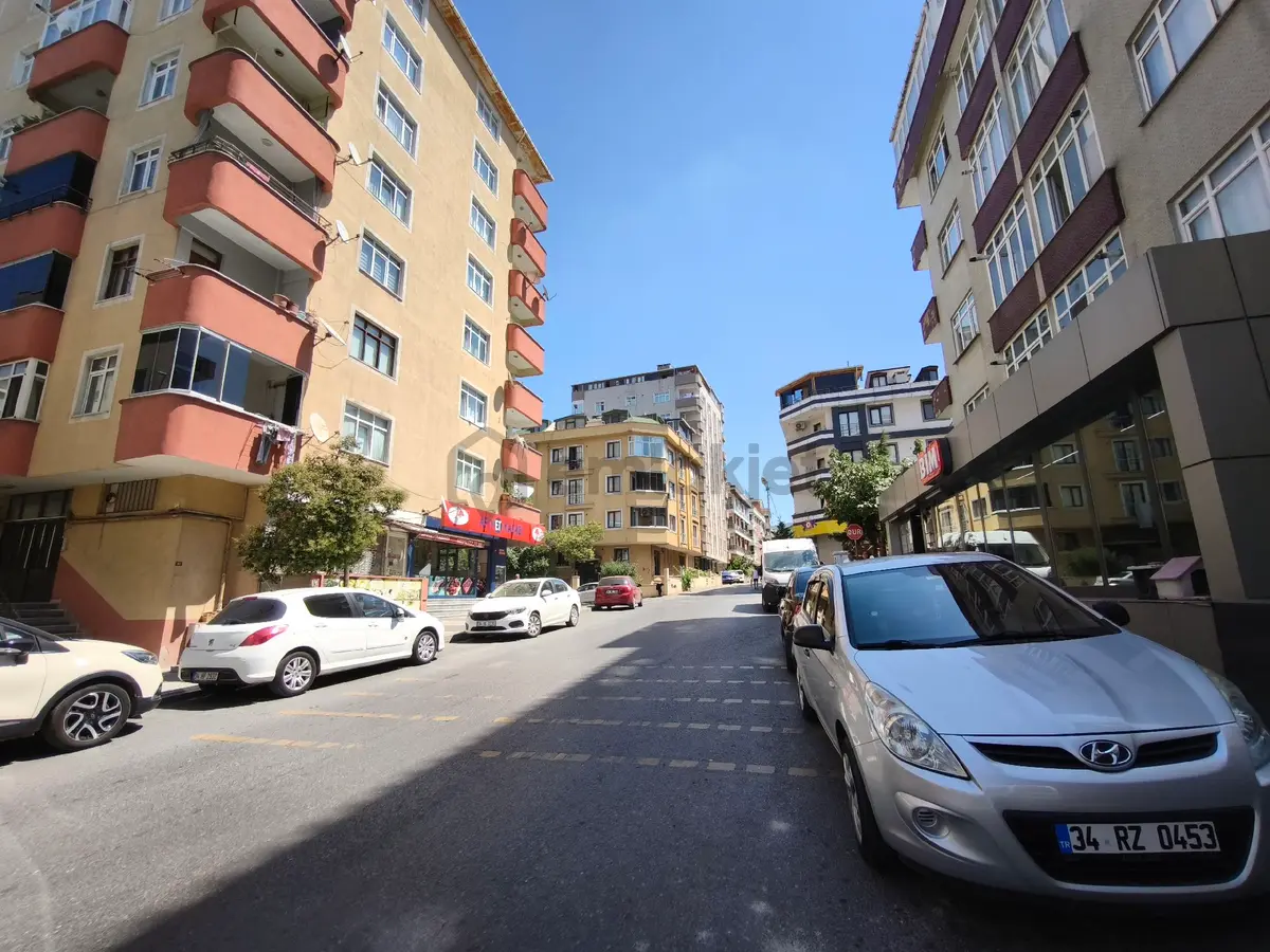 Hancıoğlu Caddesi'nde 25m2 Ofis, Dükkan, Depo - 4
