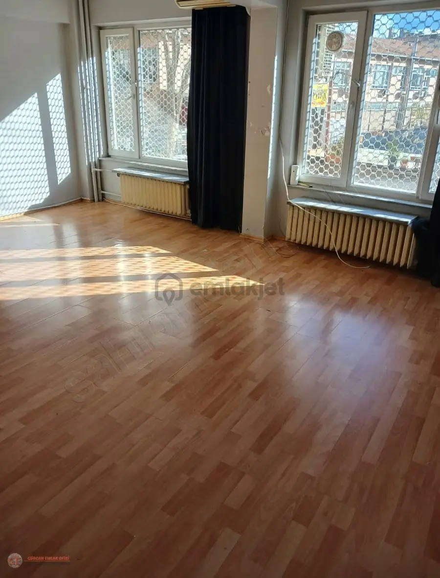 Heykel De Çift Cepheli Kiralık Daire - 12