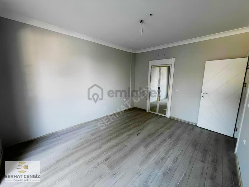 Aşağıyahyalarda Yeni Daire 4+1 Birinci Kat - 31