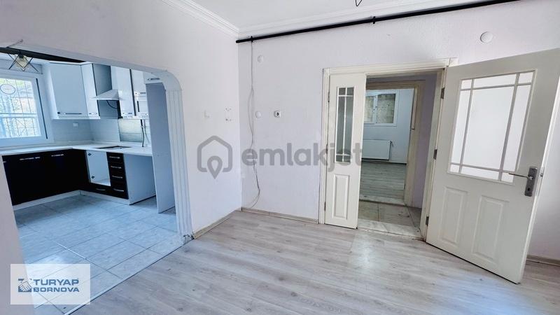 Bornova Çamdibi Meriç Mah. De Kiralık 2+1 Doğalgazlı Daire - 25