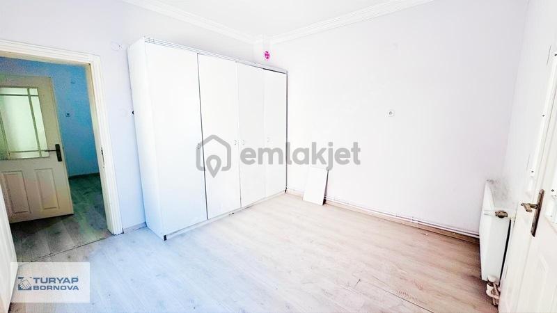 Bornova Çamdibi Meriç Mah. De Kiralık 2+1 Doğalgazlı Daire - 14