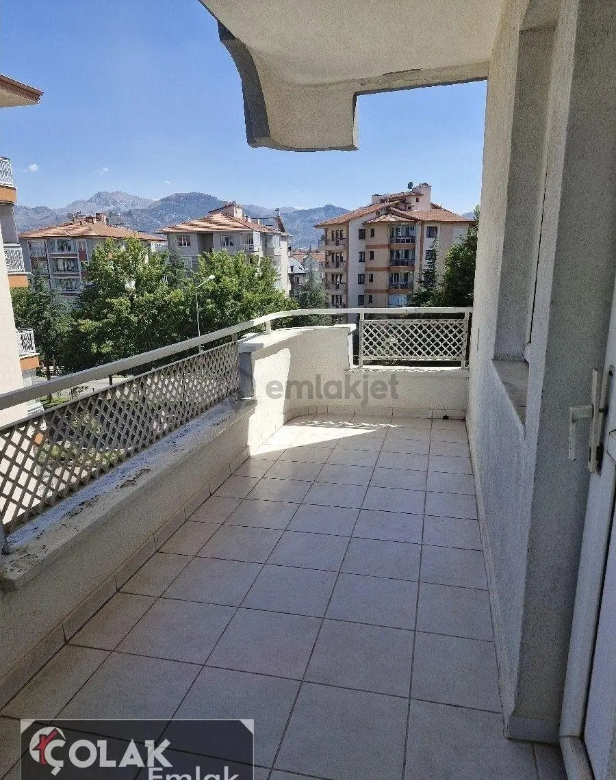 Anadolu Mah. Cadde Üzerinde Ara Kat Kiralık Daire - 31