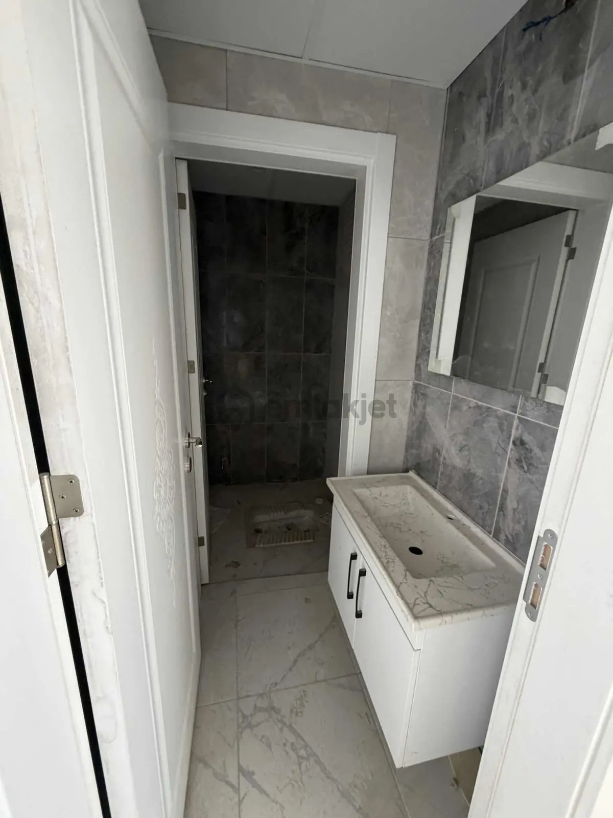 Hacıveyiszade Mahallesinde Kiralık 2+1 Daire - 3