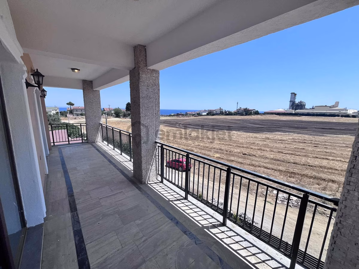 Leb-i Derya Manzaralı Şık 5+1 Müstakil Satılık Villa - 14