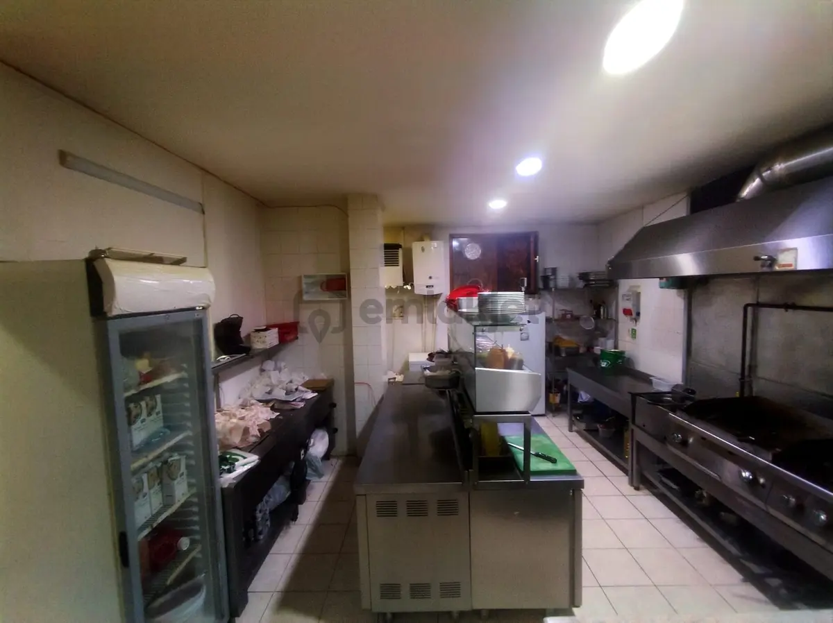 Devren Satılık Bacalı Ruhsatlı Fast Food Paket Servis İşletmesi - 12