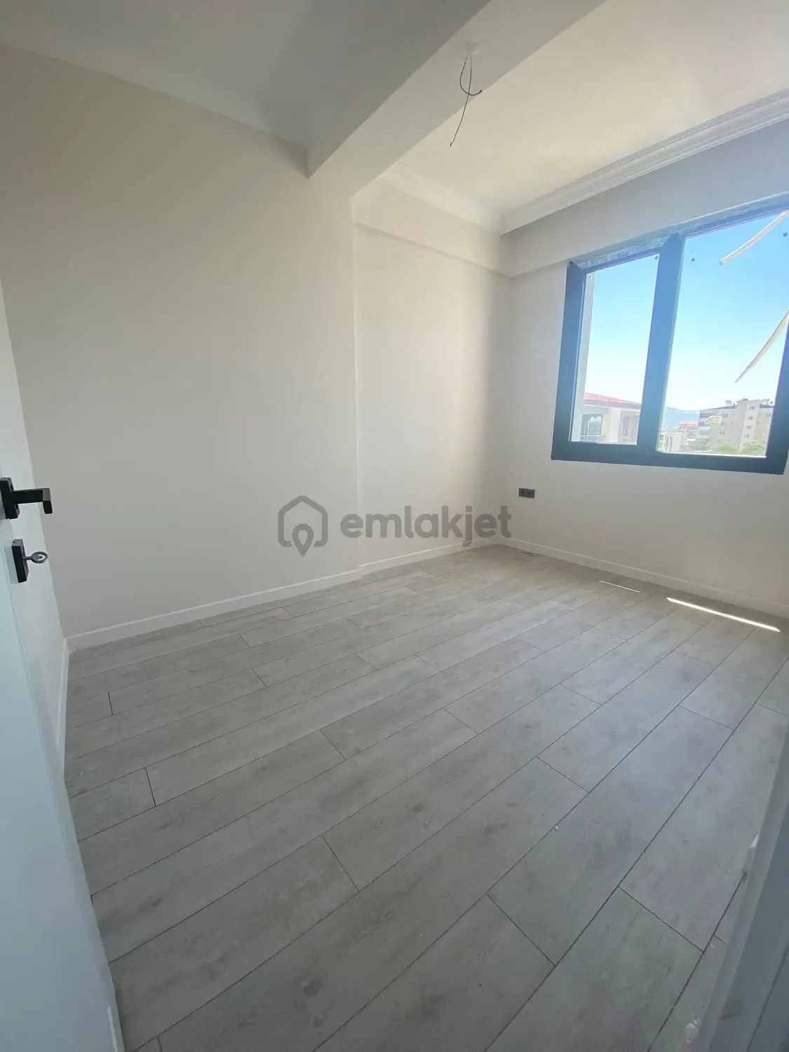 Yeşil Mahallede Lüks 3+1 Ara Kat - 12