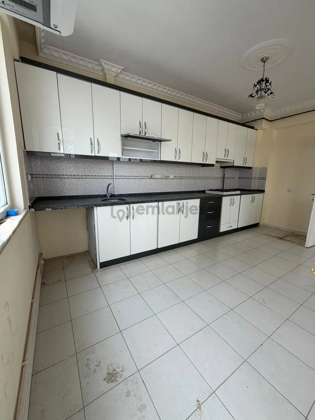 Akçaalan Mahallesinde Doğalgazlı Ferah 3+1 Kiralık Daire - 6