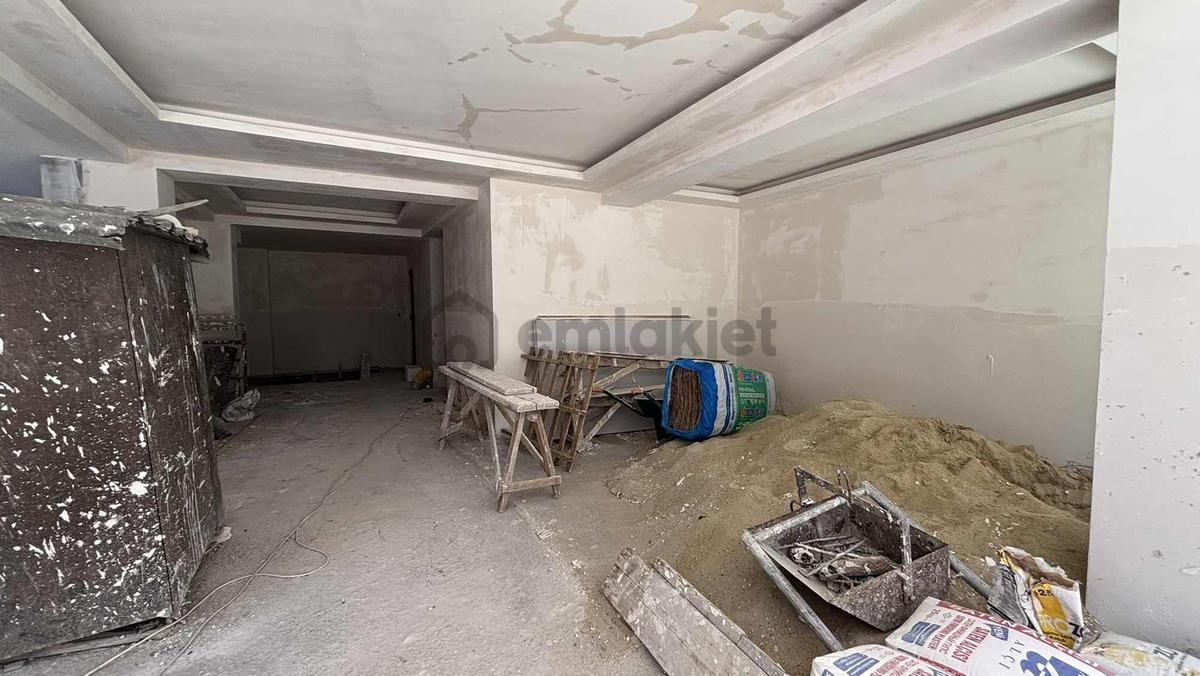 Mahmutbey Cadde Üstü Depolu Dükkan 130 M2 Net - 6