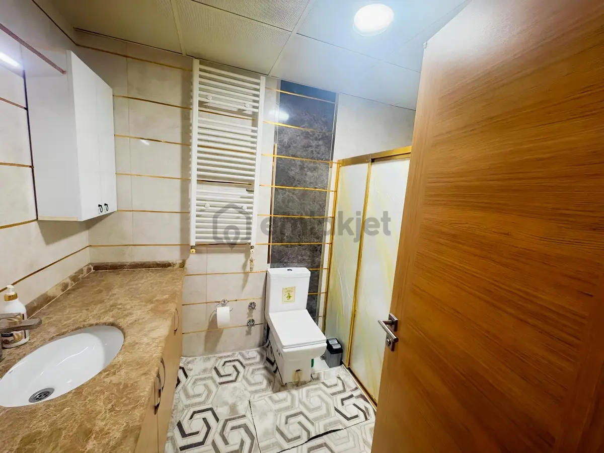 Beykent'te Satılık 3+1 Bakımlı Giriş Kat Daire - 14