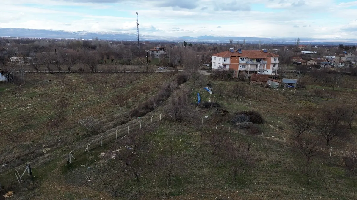 Özgür'den Yeşilyurt Dilek'te 440 M² İmarlı Arsa - 2