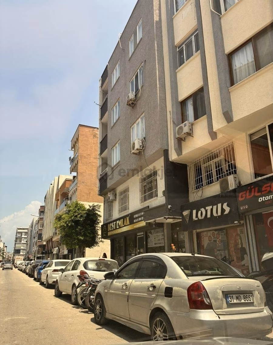İskenderun Ziya Gökalp Cad. Satılık 3+1 Daire - 2