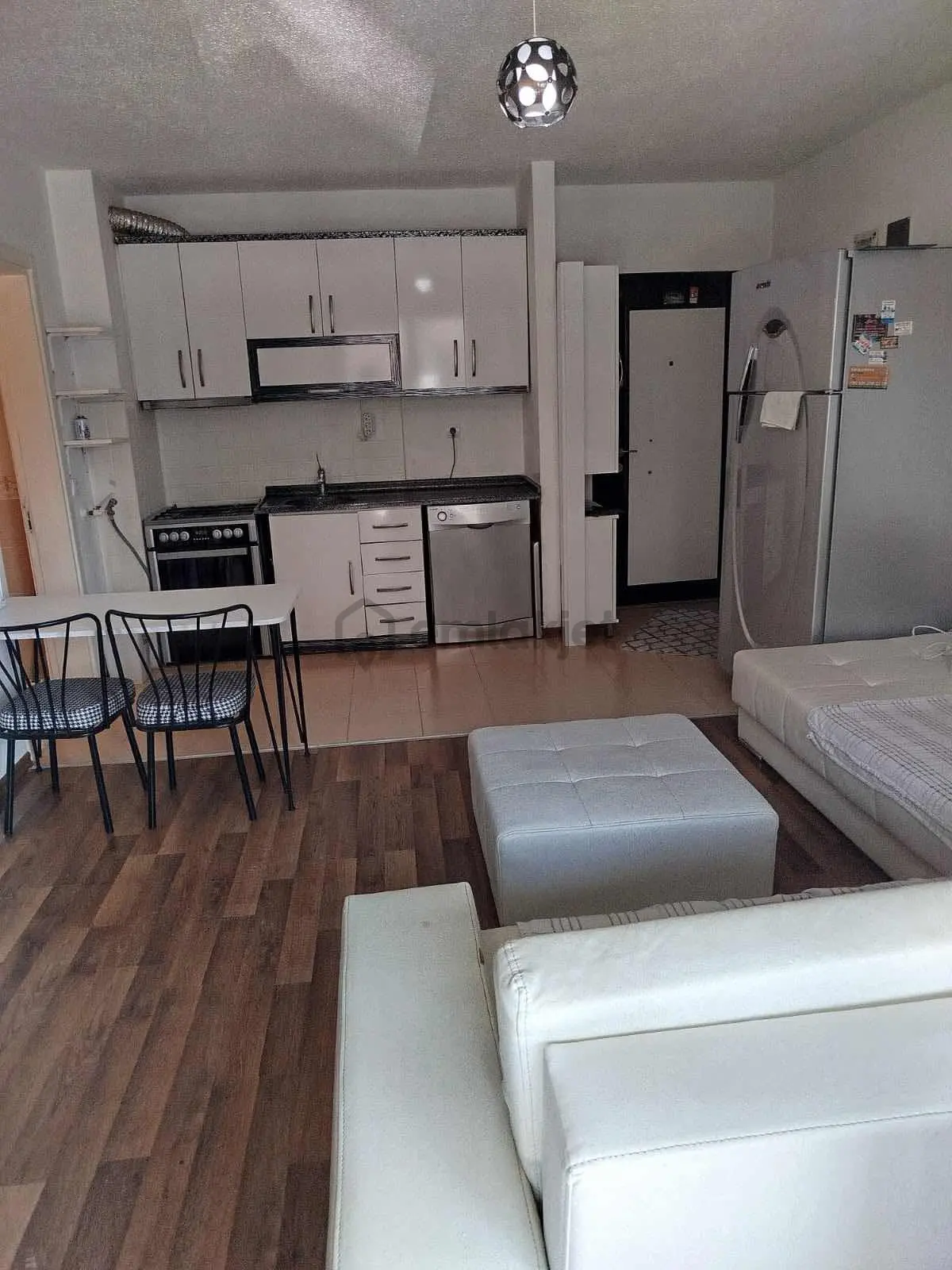Tokide Eşyalı 1+1 Yüksek Giriş Satılık Daire - 14