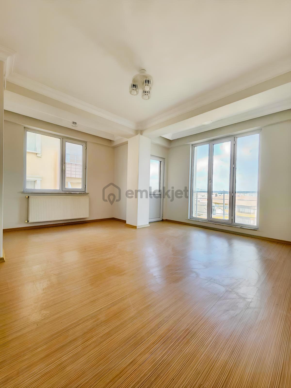 Samandıra Merkezde 2+1 İskanlı Satılık Arakat Daire - 13