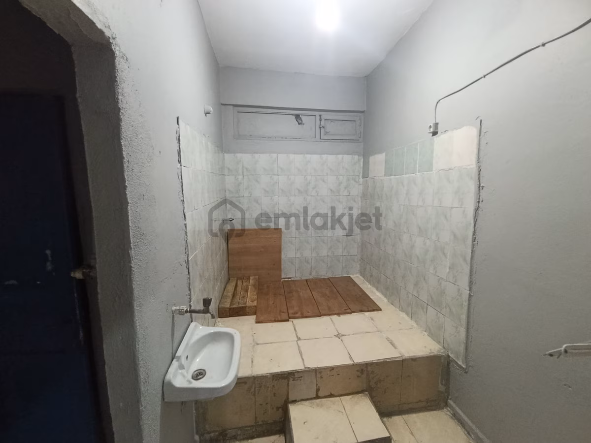 İnönü Mah. Kiralık Düz Giriş Dükkan 80m2 - 7