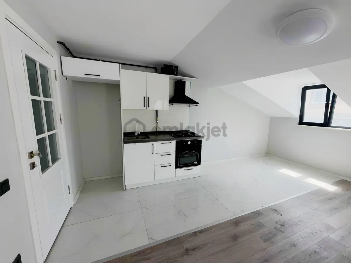 Beylikdüzü Yakuplu Satılık Dübleks 3+2 - 35